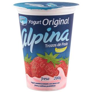Yogur Semidescremado con Sabor a Fresa Trozos de Fruta Alpina  200 g